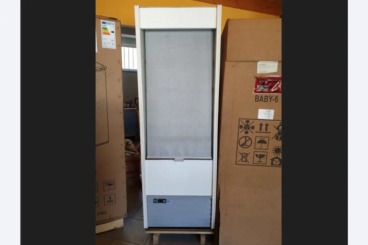 strojní a provozní vybavení jídelen / stravovacích zařízení / a dílen-2