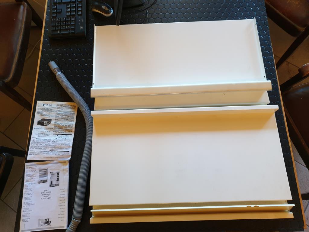 Strojna in operativna oprema iz kuhinje jedilnice / gostinstva / in delavnice-6