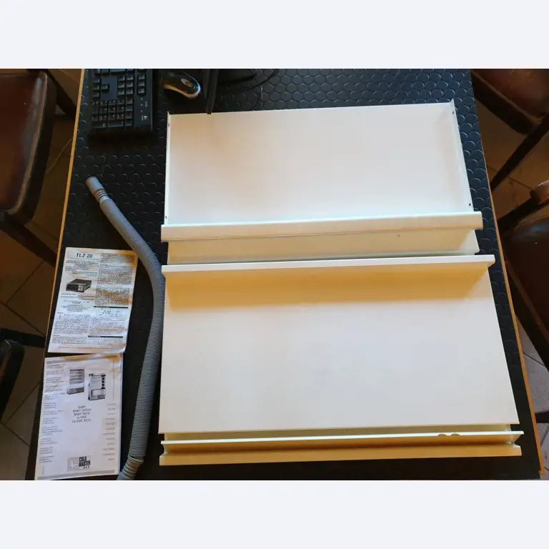 strojní a provozní vybavení jídelen / stravovacích zařízení / a dílen-6