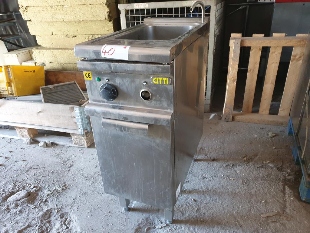 strojní a provozní vybavení jídelen / stravovacích zařízení / a dílen-8