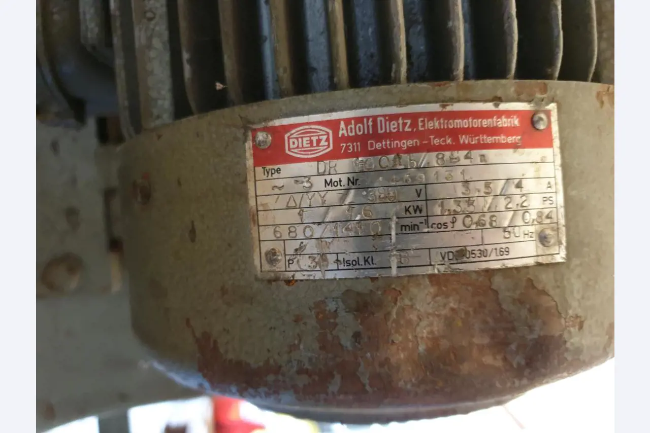 Maschinelle und betriebliche Einrichtung aus dem Großküchen-/ Gastronomie- / und Werkstattbereich-6