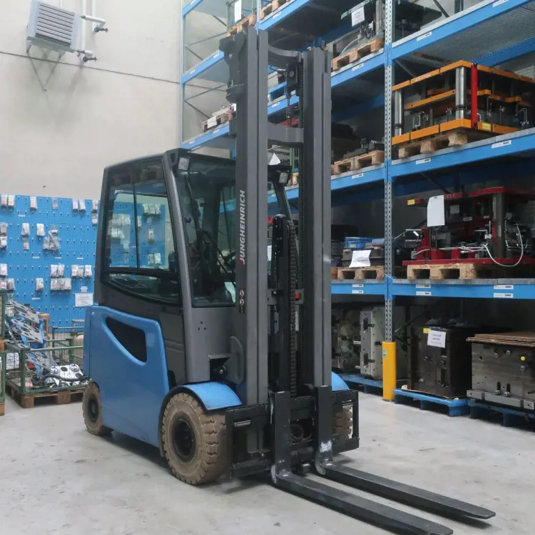 E-Gabelstapler (spätere Freigabe ab 30.12.2024) JUNGHEINRICH EFG 425K 650DZ