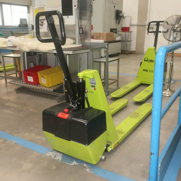 Elektr.-Scherenhubwagen LIFTER HX10E (grün)