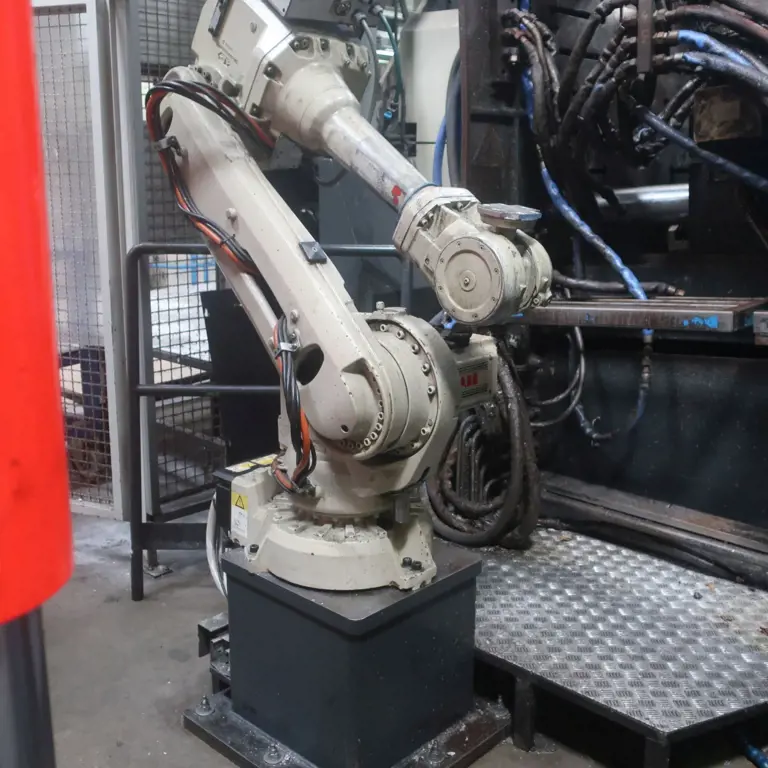 Industrieroboter (Entnahmeroboter) ABB IRB 4600