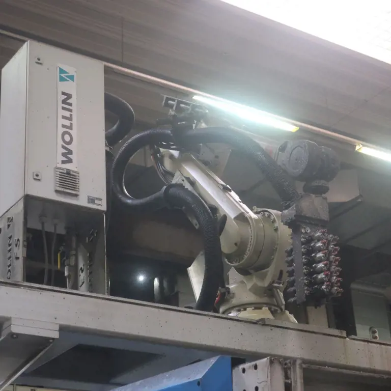 Industrieroboter (Formsprühen) ABB IRB 4600