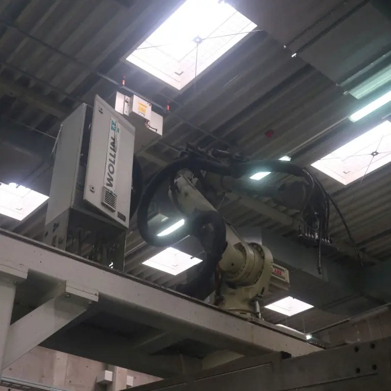Industrieroboter (Formsprühen) ABB IRB4600