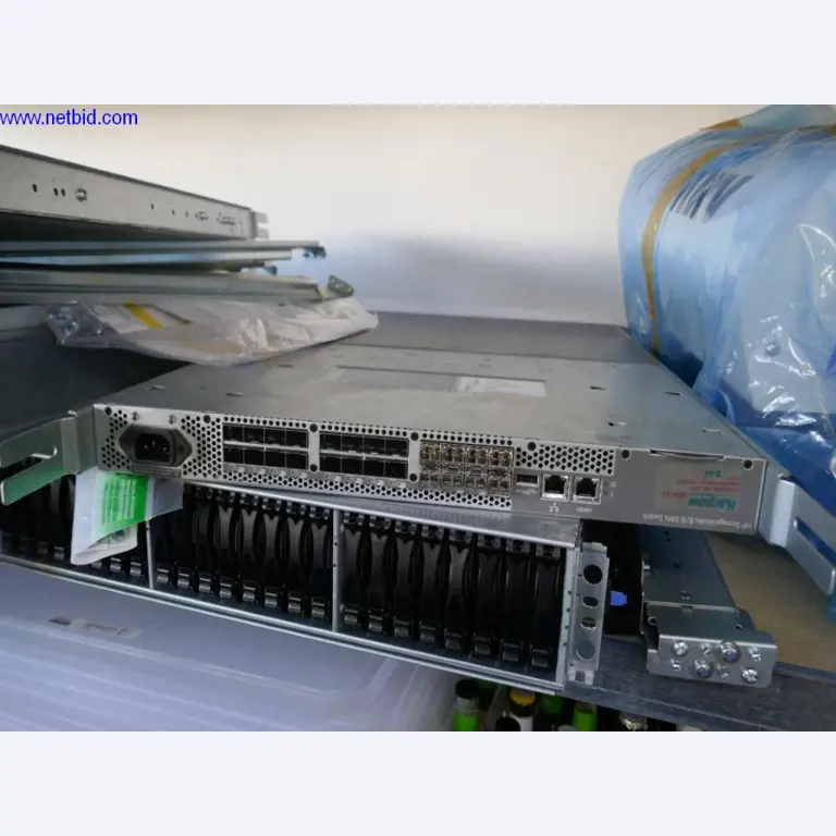 Liquidation partielle d'équipement de bureau et de matériel informatique de haute qualité-3