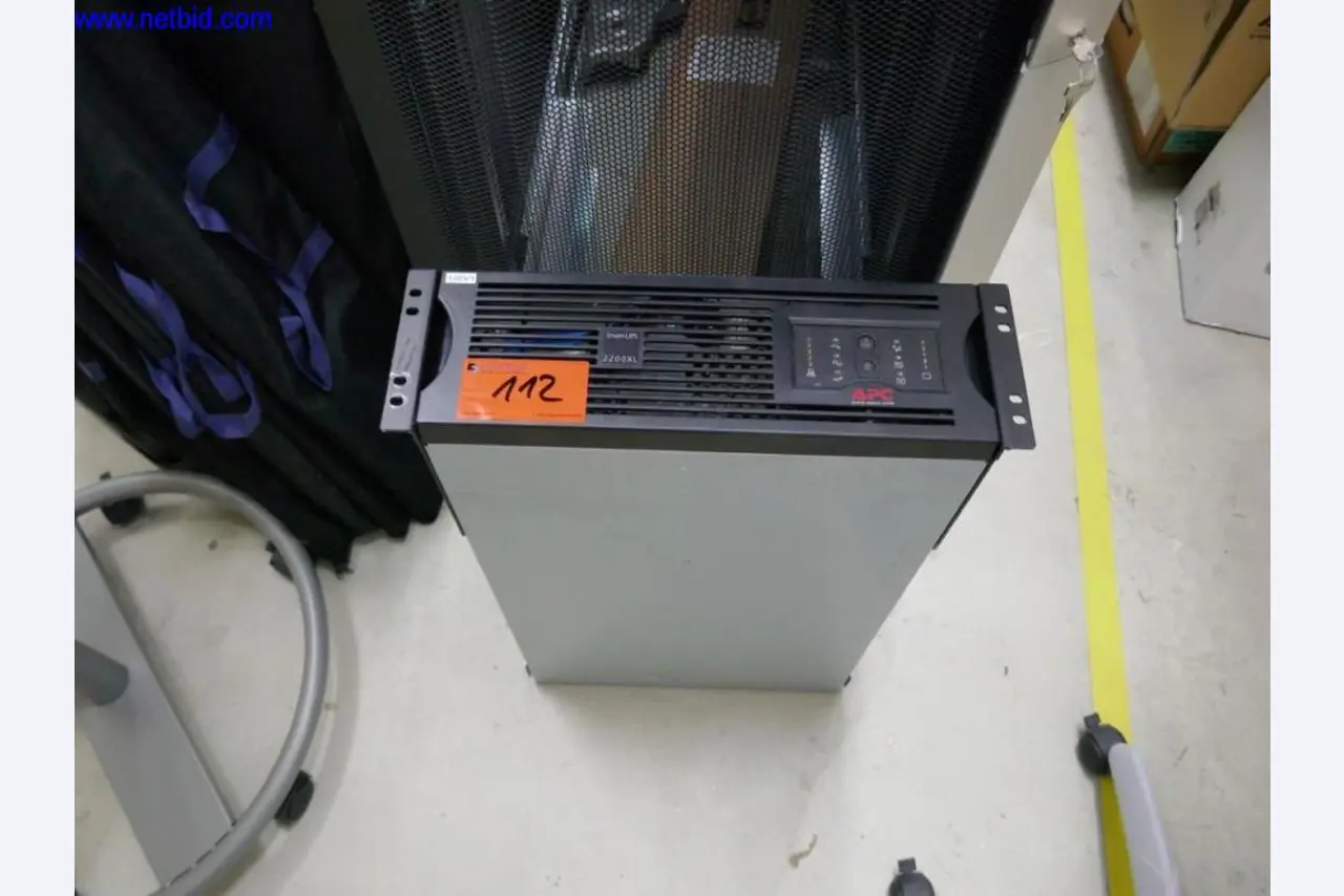 Teilauflösung von hochwertigem Büroequipment und Hardware-1