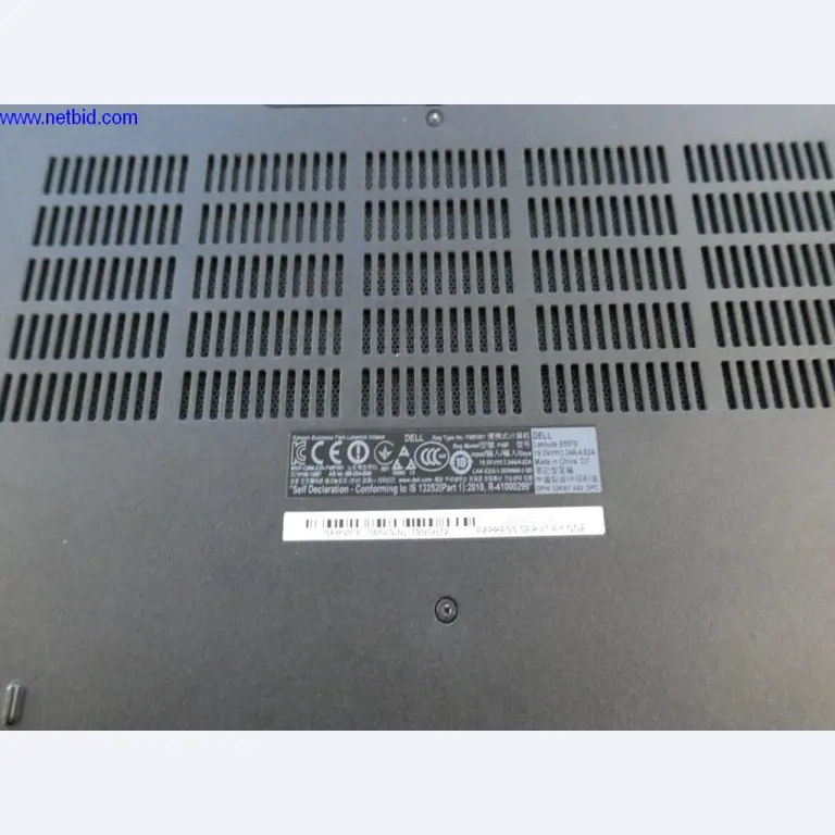 Liquidation partielle d'équipement de bureau et de matériel informatique de haute qualité-10