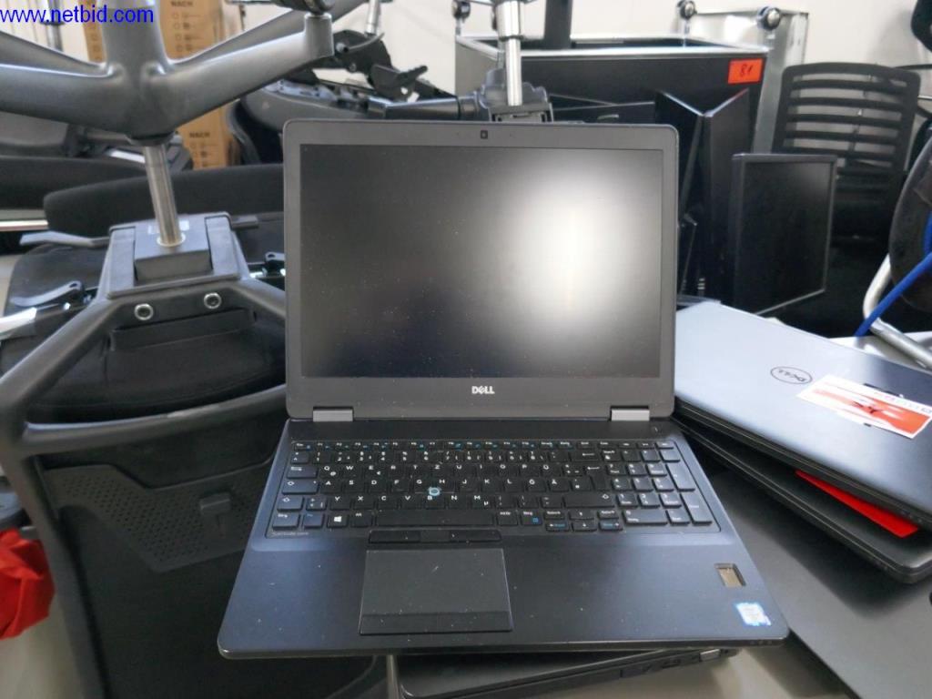 Liquidação parcial de equipamento e material de escritório de alta qualidade-11