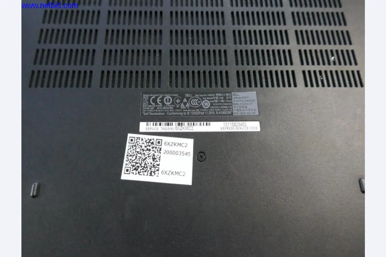 Liquidation partielle d'équipement de bureau et de matériel informatique de haute qualité-13