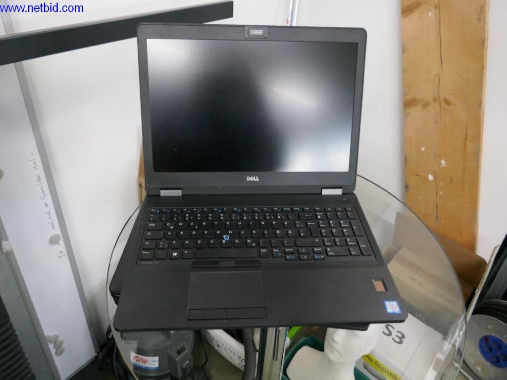 Liquidação parcial de equipamento e material de escritório de alta qualidade-15