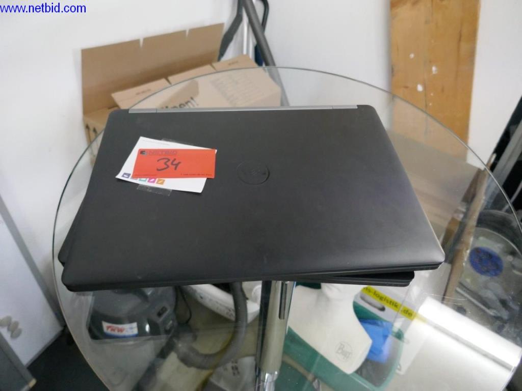 Liquidação parcial de equipamento e material de escritório de alta qualidade-18