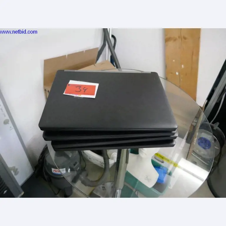 Liquidation partielle d'équipement de bureau et de matériel informatique de haute qualité-1