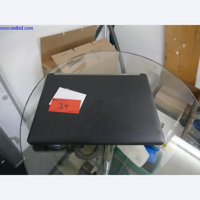 Liquidation partielle d'équipement de bureau et de matériel informatique de haute qualité-20