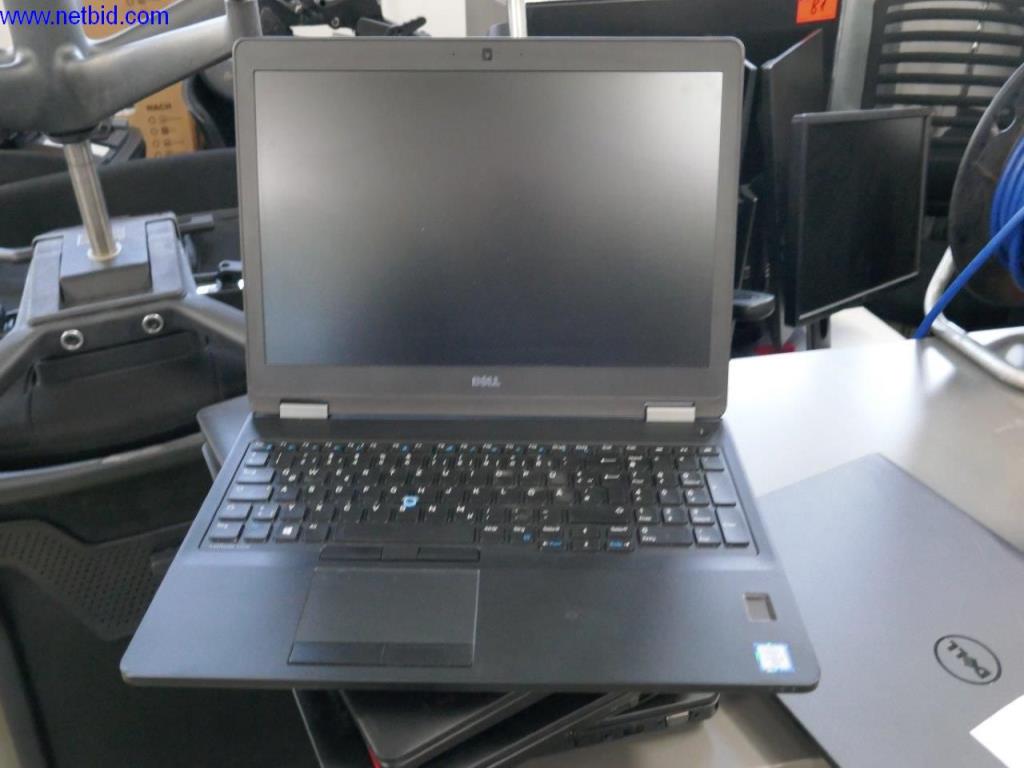 Liquidação parcial de equipamento e material de escritório de alta qualidade-4