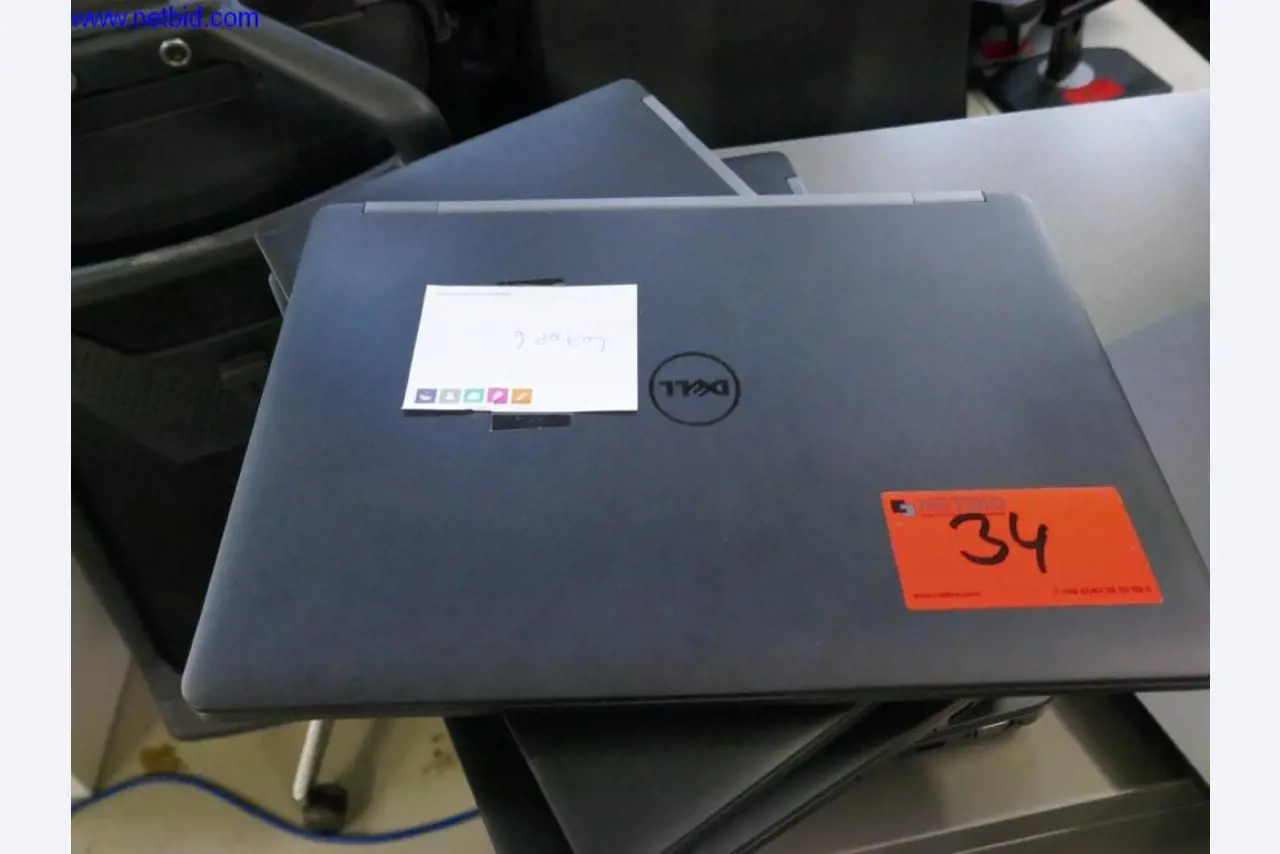 Liquidation partielle d'équipement de bureau et de matériel informatique de haute qualité-6