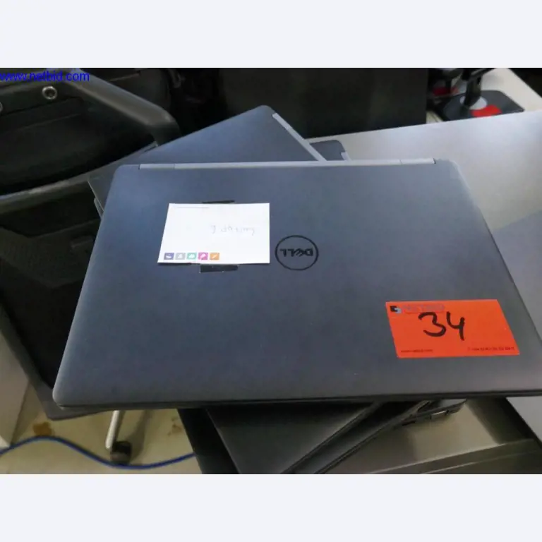 Liquidation partielle d'équipement de bureau et de matériel informatique de haute qualité-6