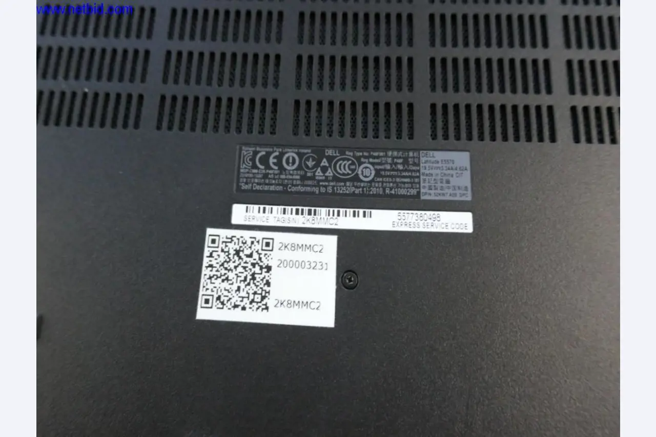 Liquidation partielle d'équipement de bureau et de matériel informatique de haute qualité-9