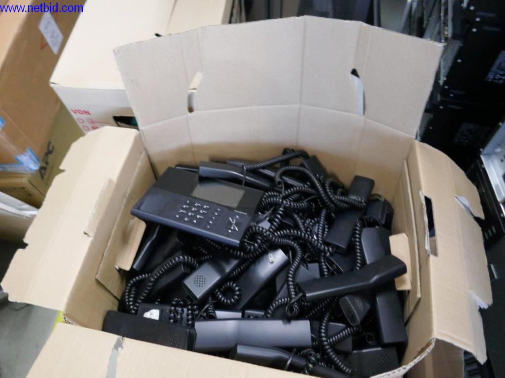 Partial liquidation of high-quality office equipment and hardware-4