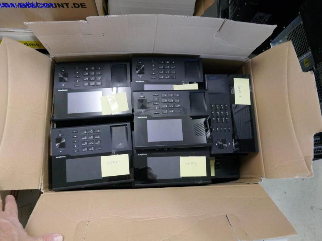 Partial liquidation of high-quality office equipment and hardware-5