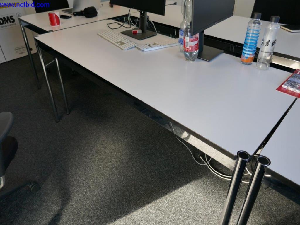 Partial liquidation of high-quality office equipment and hardware-1