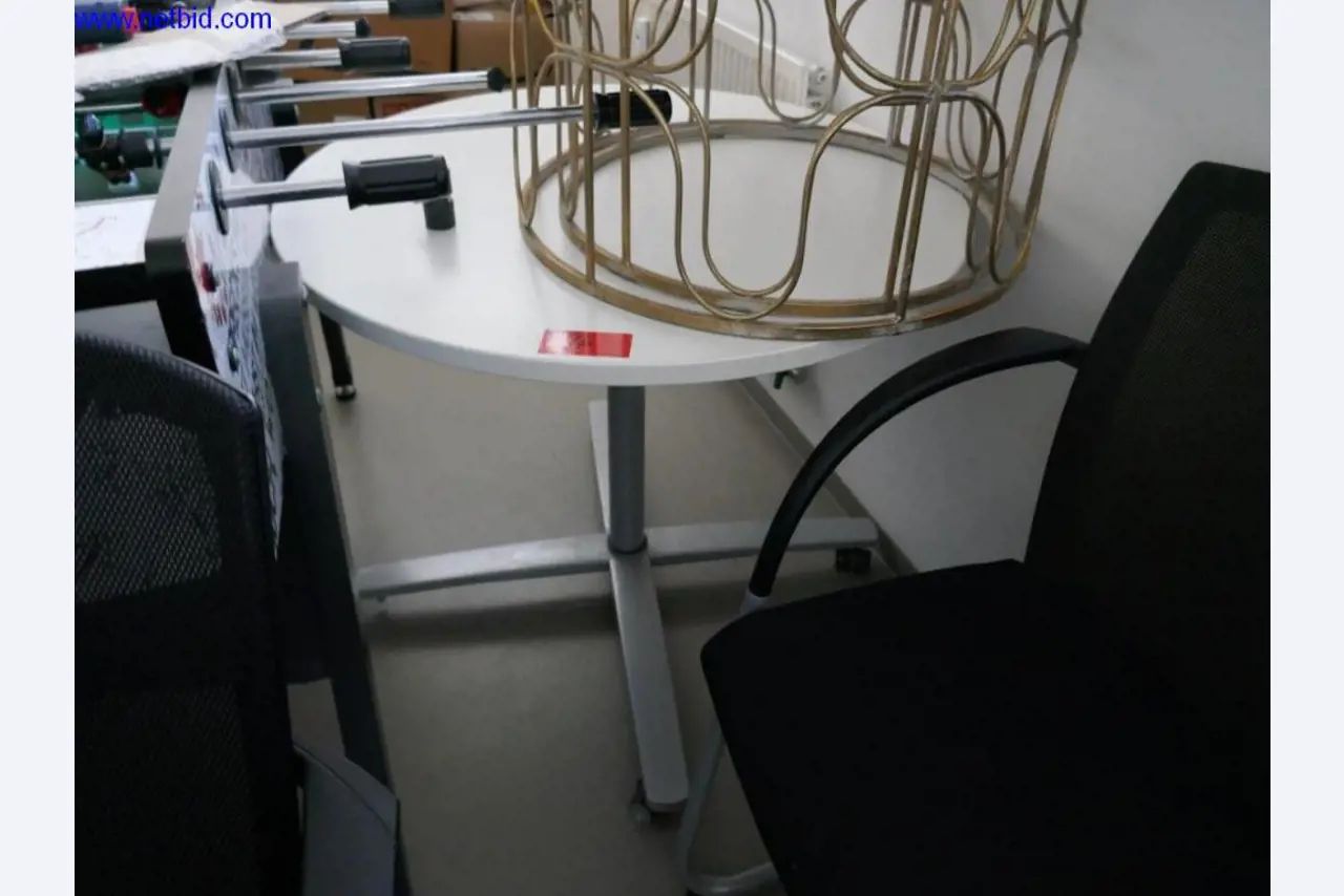 Částečná likvidace kvalitního kancelářského vybavení a hardwaru-3