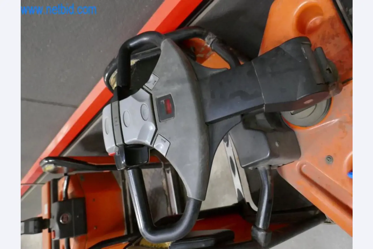 Máquinas y equipos técnicos del sector alimentario en buen estado de conservación-4