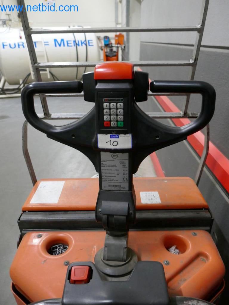 Máquinas y equipos técnicos del sector alimentario en buen estado de conservación-3