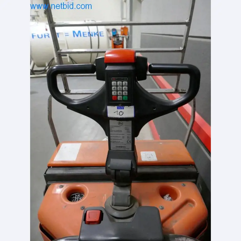 Máquinas y equipos técnicos del sector alimentario en buen estado de conservación-3