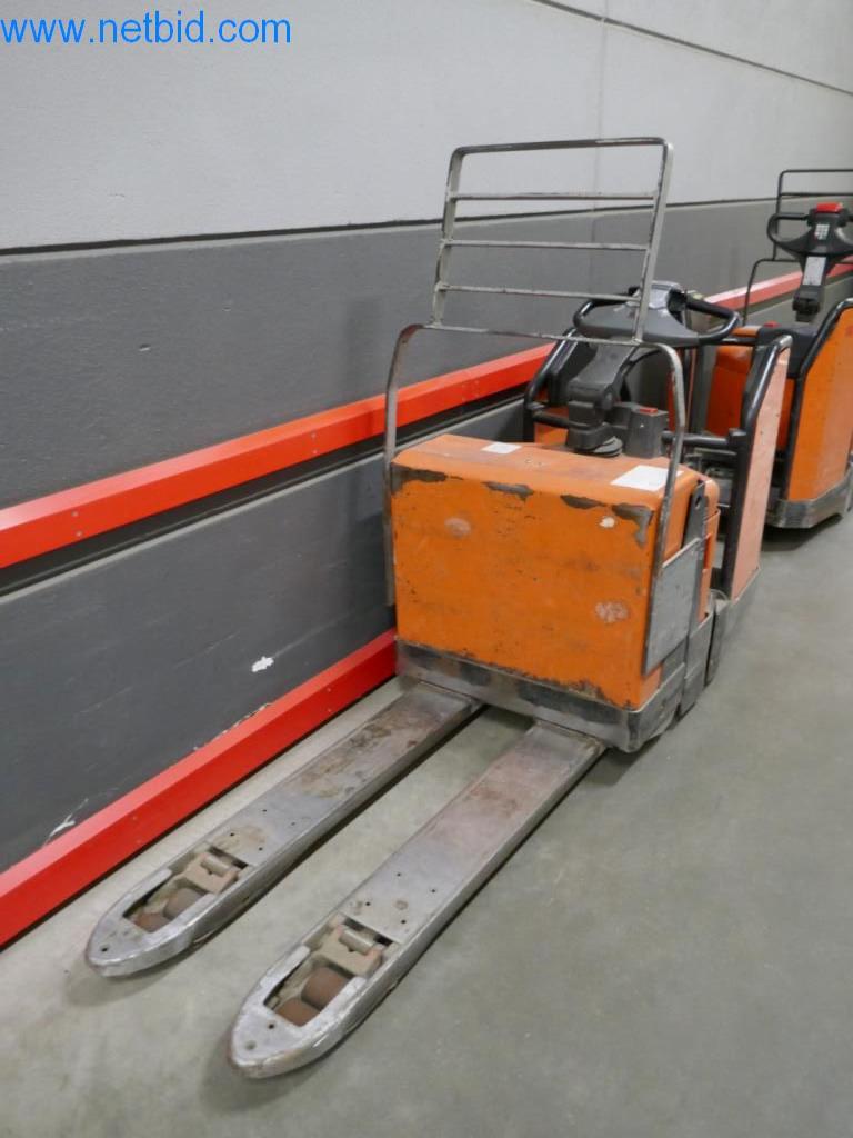 Máquinas y equipos técnicos del sector alimentario en buen estado de conservación-4