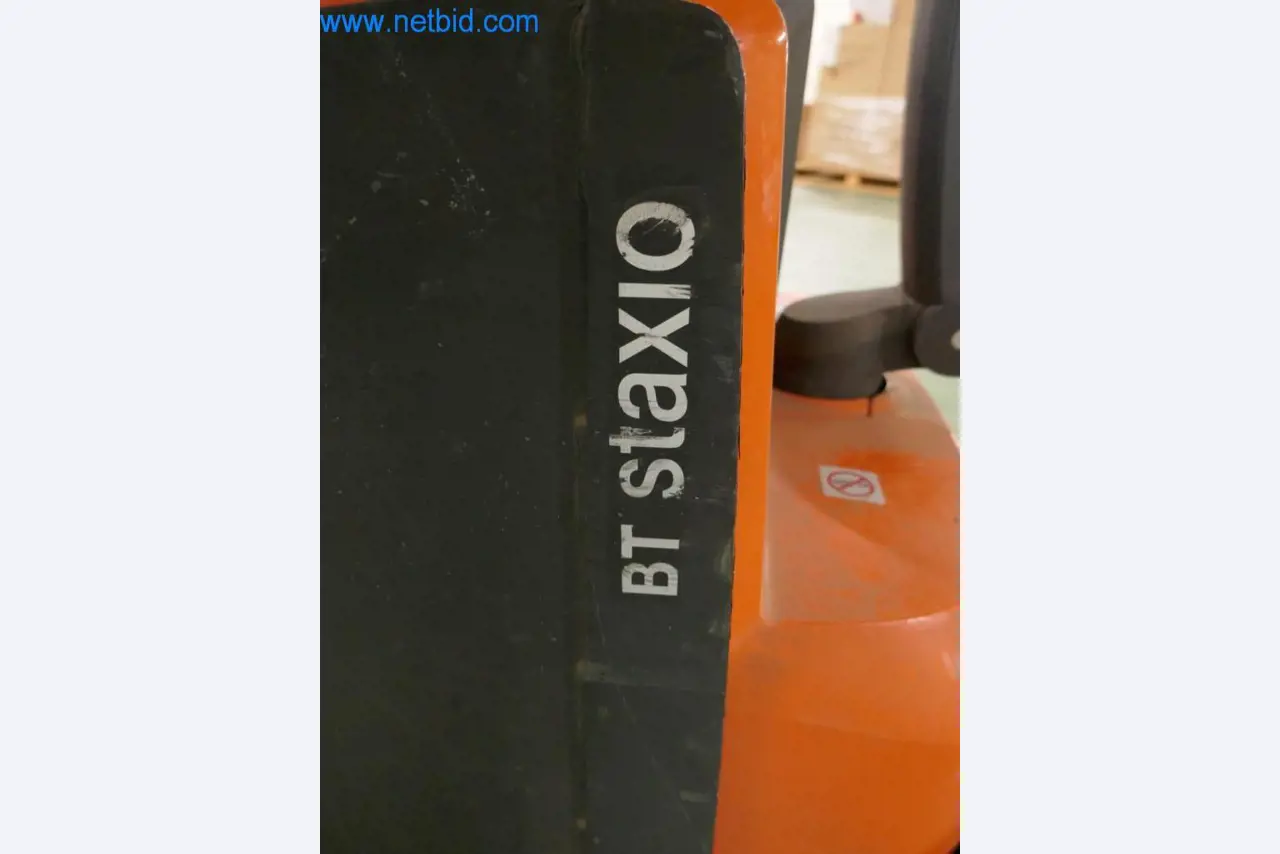 Máquinas y equipos técnicos del sector alimentario en buen estado de conservación-2