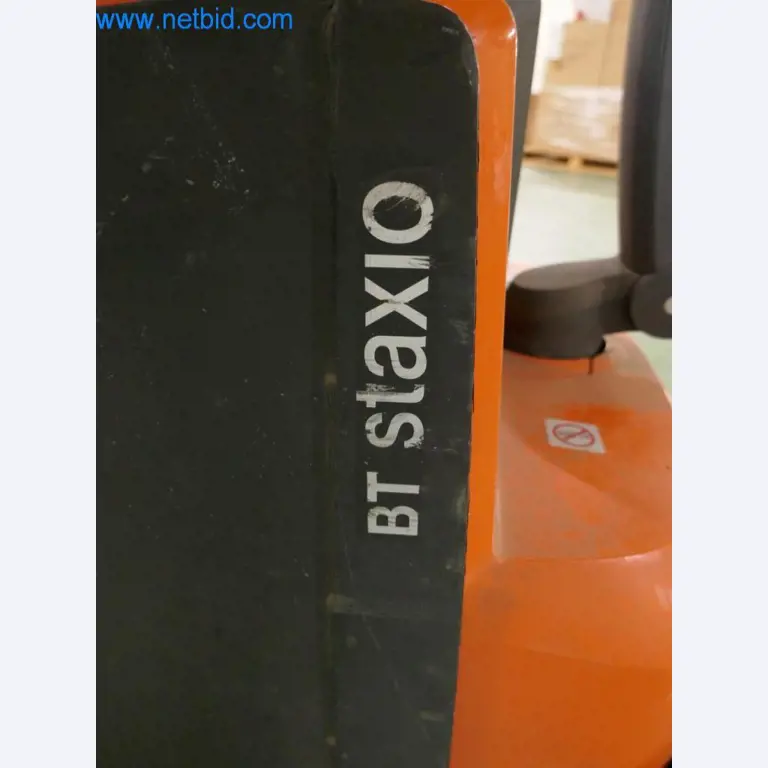 Máquinas y equipos técnicos del sector alimentario en buen estado de conservación-2