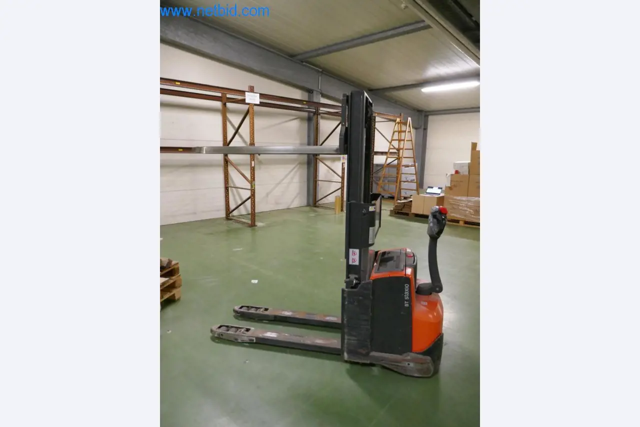 Máquinas y equipos técnicos del sector alimentario en buen estado de conservación-5