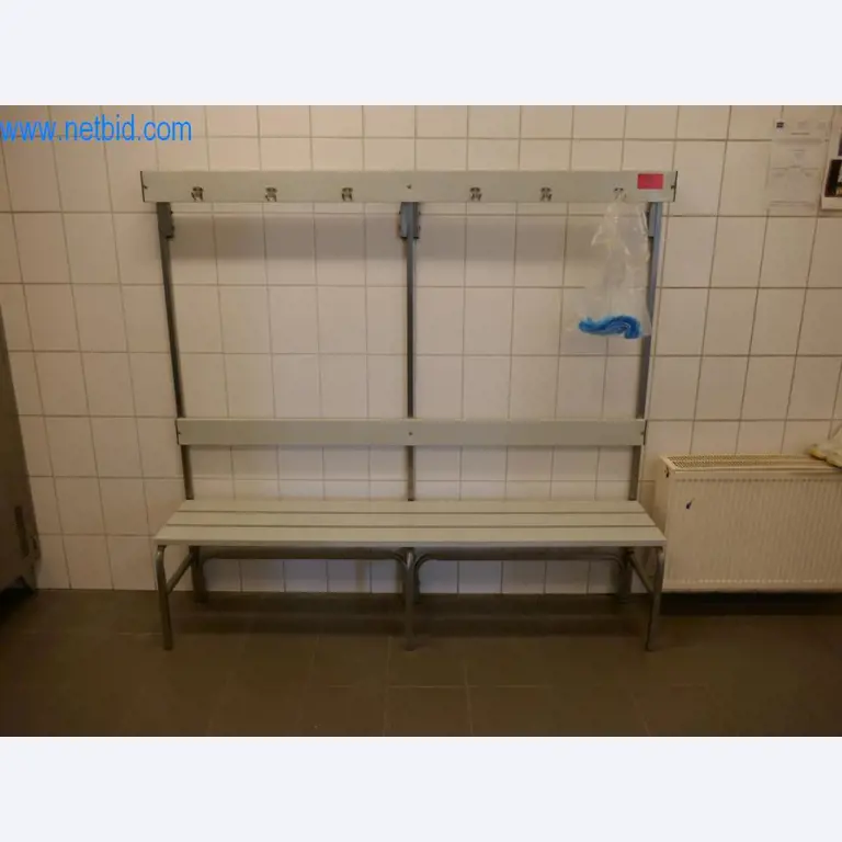 Dobro vzdrževani stroji in tehnična oprema iz živilskopredelovalnega sektorja-3