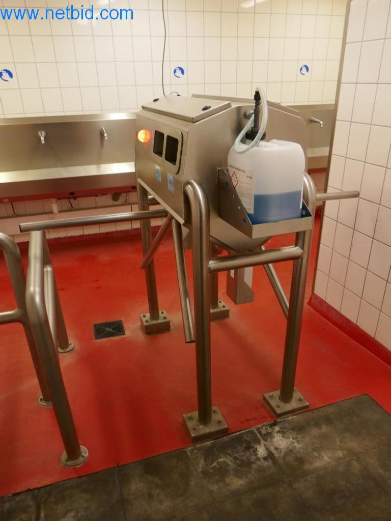 Dobro vzdrževani stroji in tehnična oprema iz živilskopredelovalnega sektorja-3