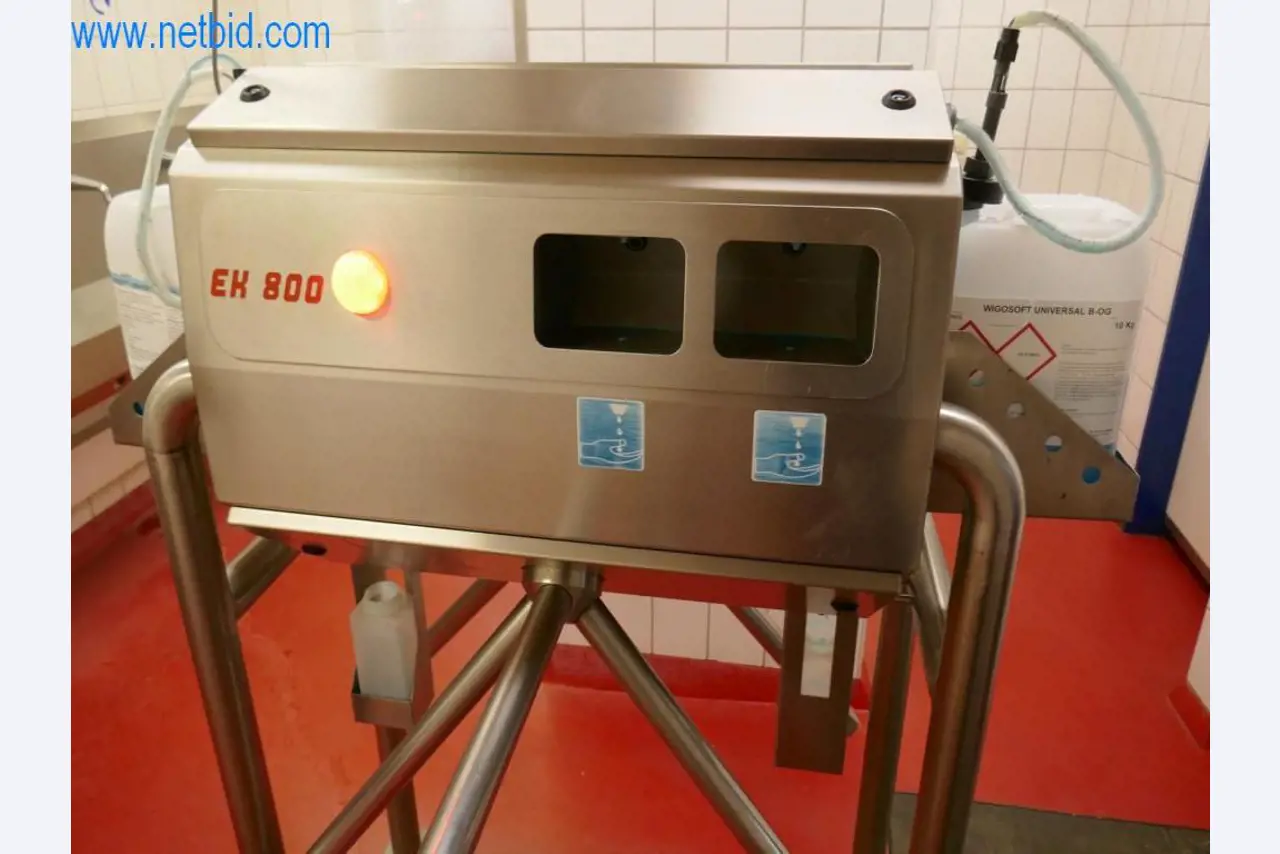 Máquinas y equipos técnicos del sector alimentario en buen estado de conservación-5