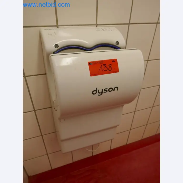 Well-maintained machines and technical systems from the field of food processing-2