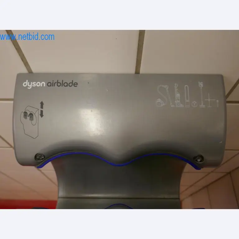 Well-maintained machines and technical systems from the field of food processing-3