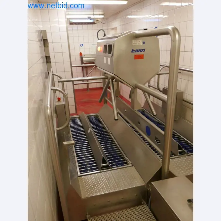 Máquinas y equipos técnicos del sector alimentario en buen estado de conservación-2