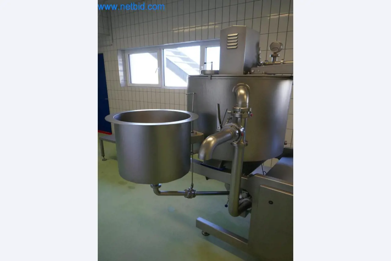 Dobro vzdrževani stroji in tehnična oprema iz živilskopredelovalnega sektorja-5