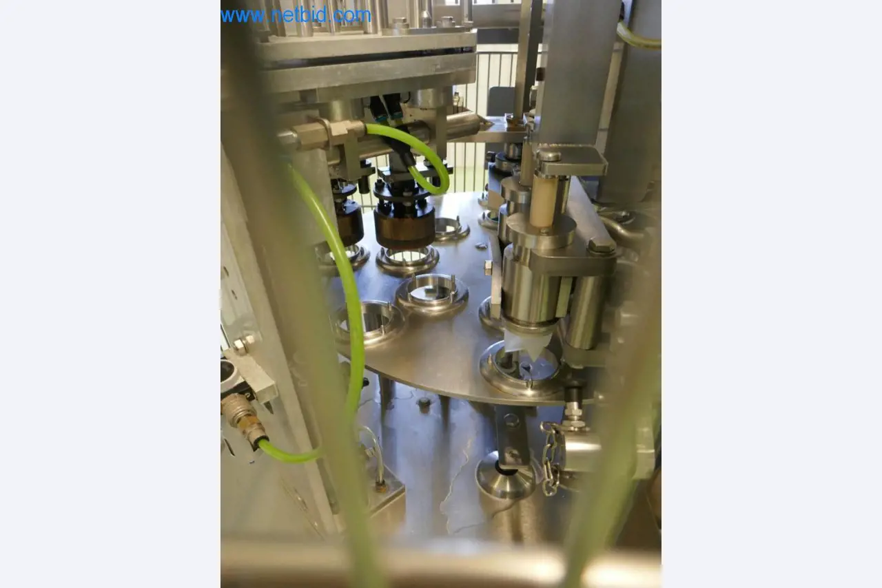 Máquinas e equipamentos técnicos do sector agroalimentar em bom estado de conservação-4