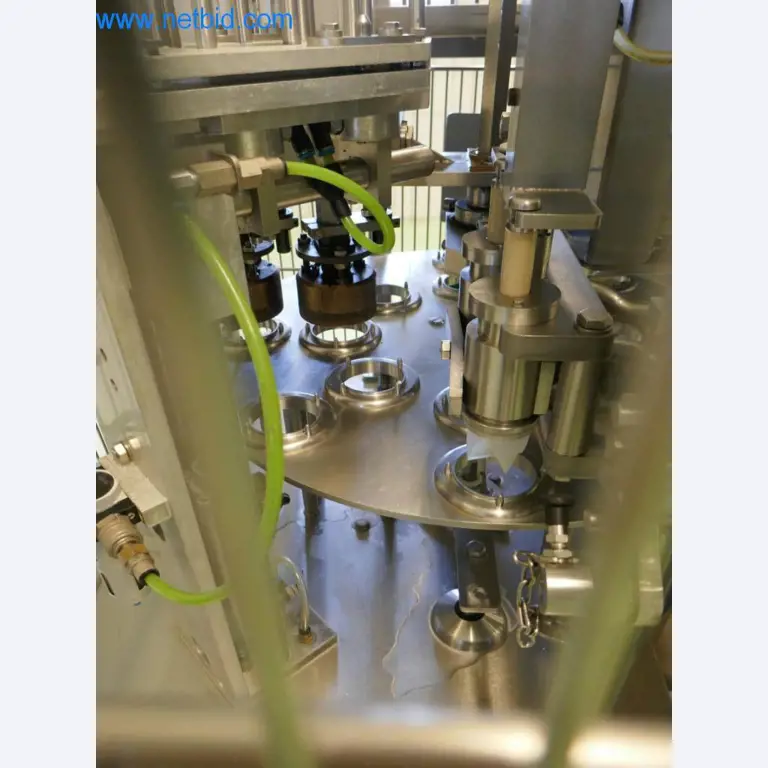 Máquinas e equipamentos técnicos do sector agroalimentar em bom estado de conservação-4