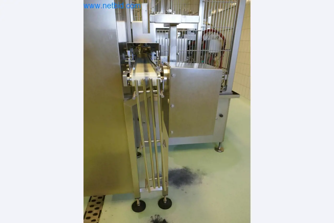 Máquinas e equipamentos técnicos do sector agroalimentar em bom estado de conservação-8