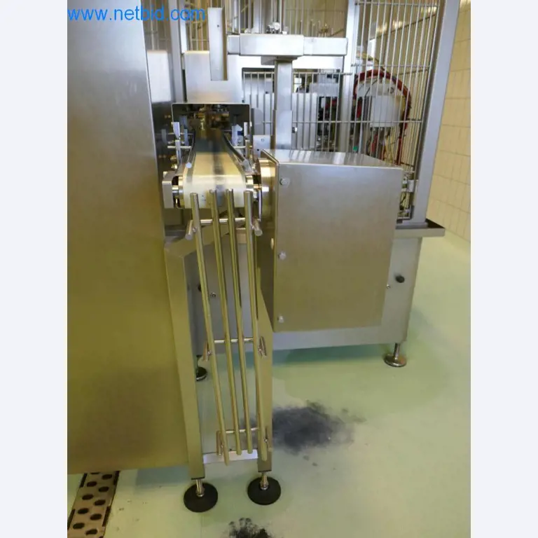 Máquinas e equipamentos técnicos do sector agroalimentar em bom estado de conservação-8