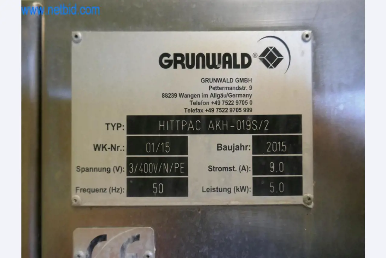 Máquinas e equipamentos técnicos do sector agroalimentar em bom estado de conservação-9