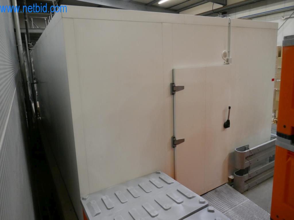 Dobro vzdrževani stroji in tehnična oprema iz živilskopredelovalnega sektorja-7