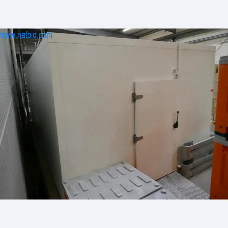 Máquinas y equipos técnicos del sector alimentario en buen estado de conservación-7