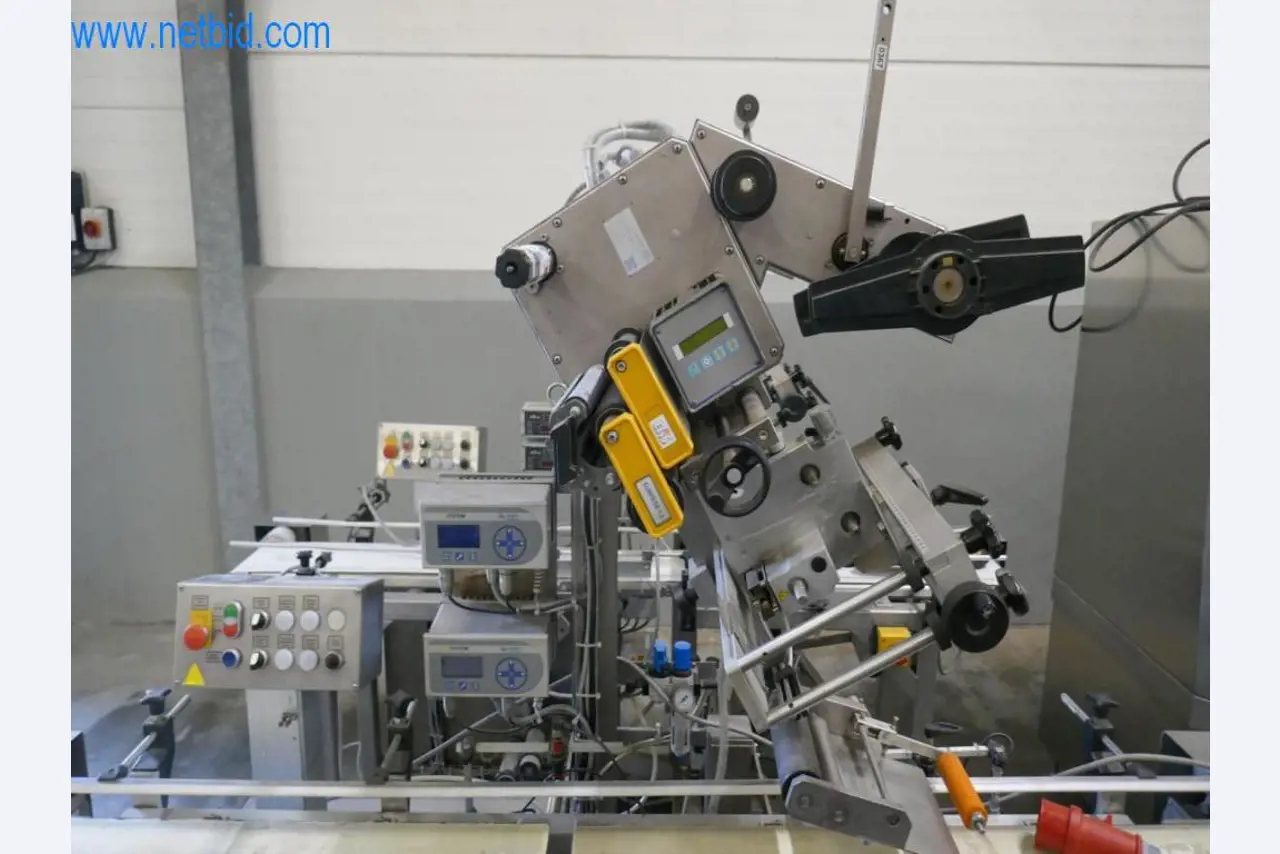 Máquinas y equipos técnicos del sector alimentario en buen estado de conservación-1