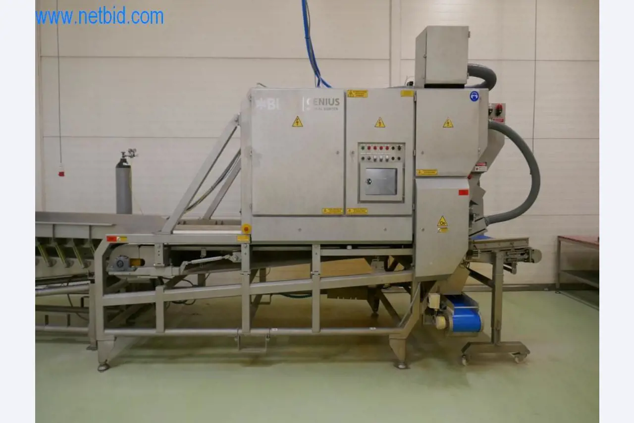 Máquinas e equipamentos técnicos do sector agroalimentar em bom estado de conservação-6